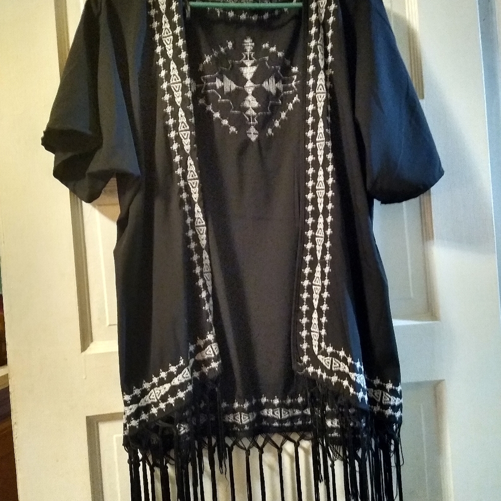 Rue 21 Kimono style cardigan